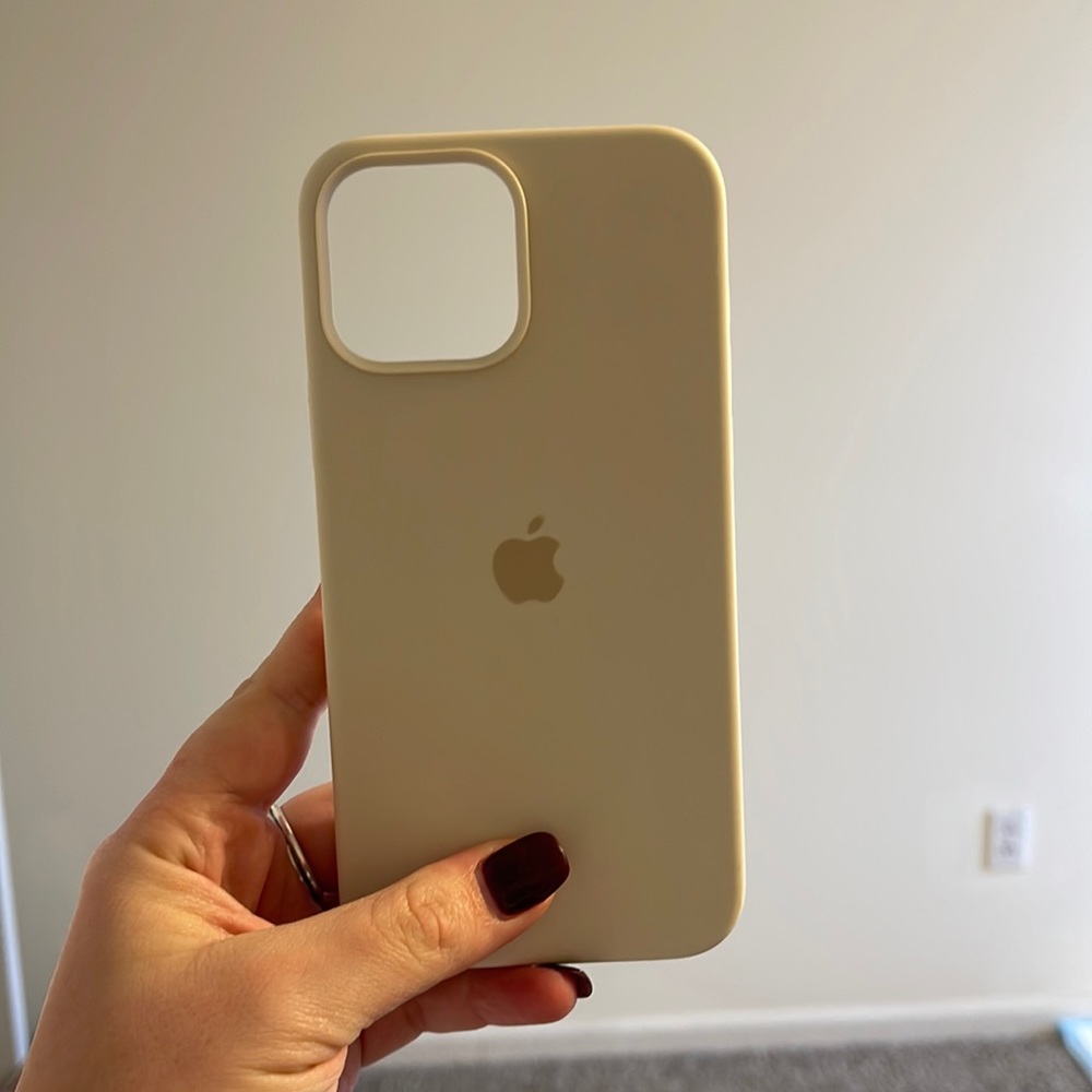 Silicone iPhone 13 Pro Max case!